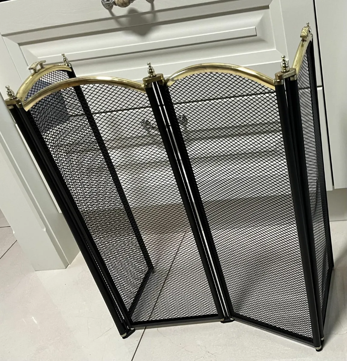 New 4 Fold Black & Brass Fire Screen /Spark Guard - Image 2