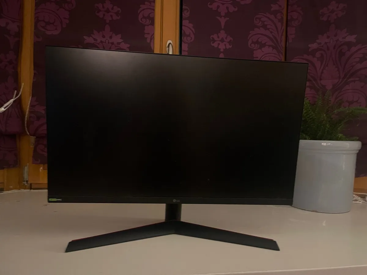 Gaming monitor - Image 1