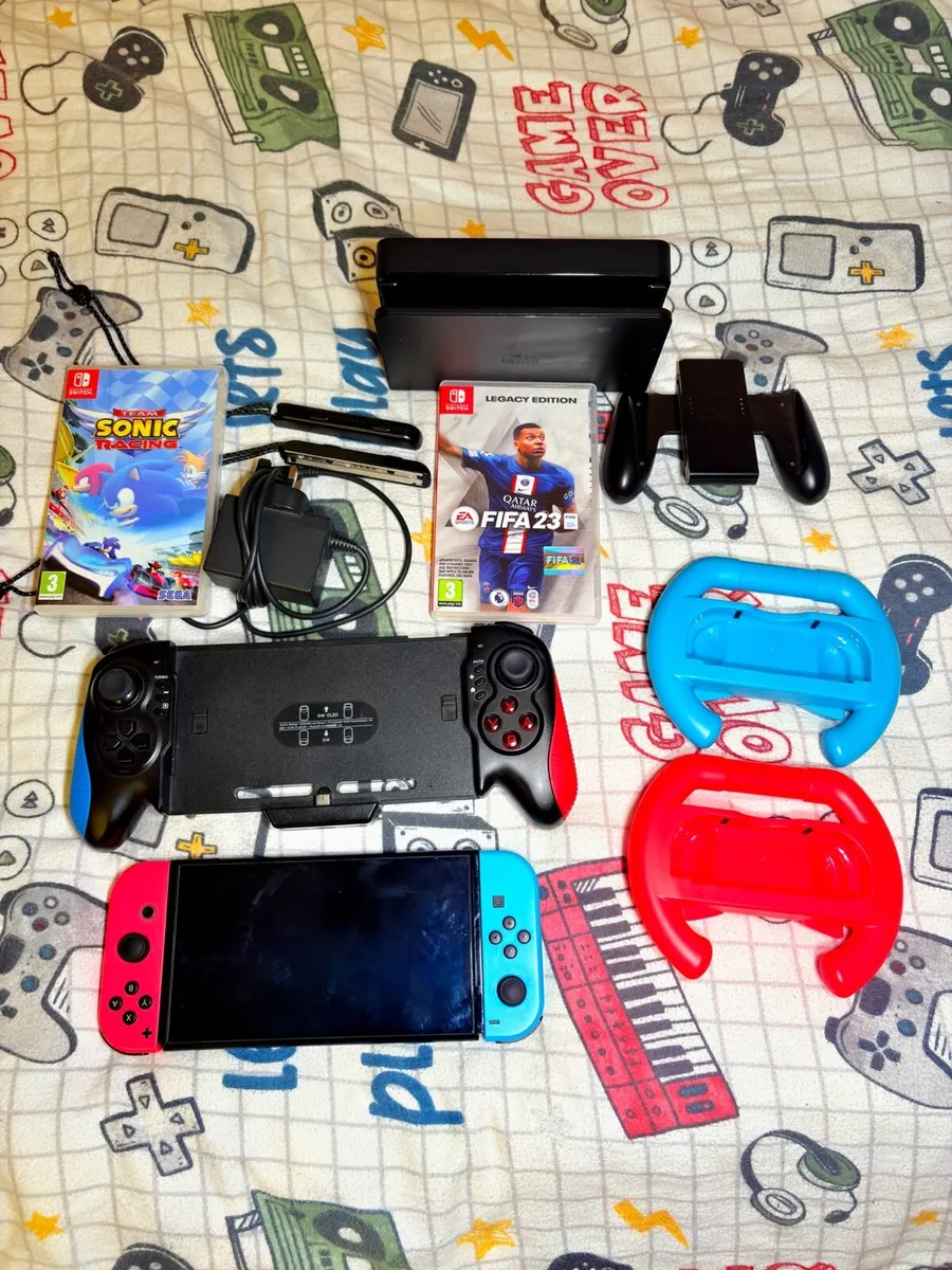 Nintendo Switch OLED - Image 1