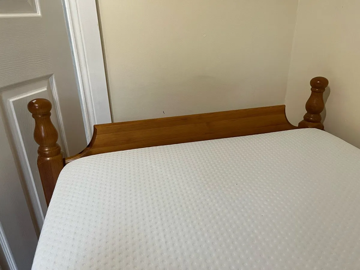 Single bed - Image 2