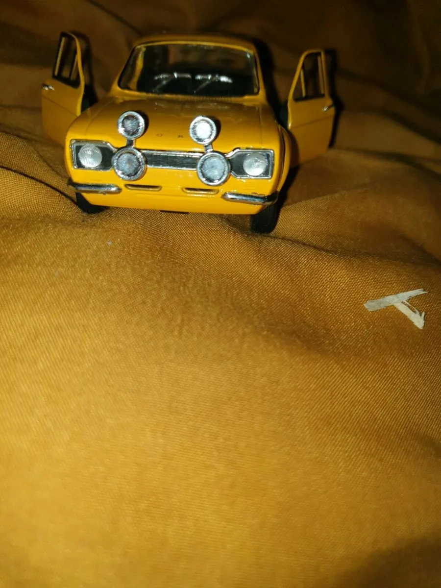 CORGI PULLBACK MK.1 FOR ESCORT DIE.CAST MODEL - Image 2