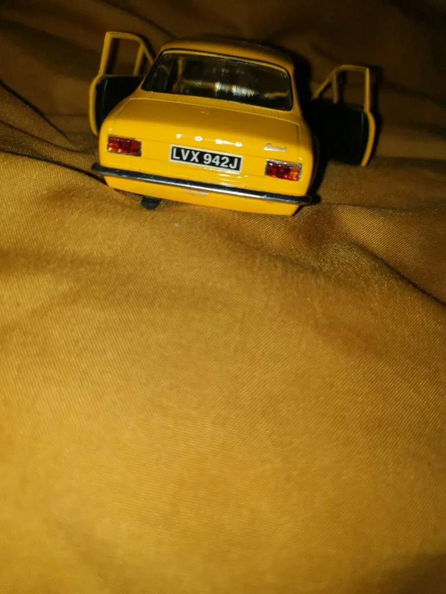 CORGI PULLBACK MK.1 FOR ESCORT DIE.CAST MODEL - Image 3