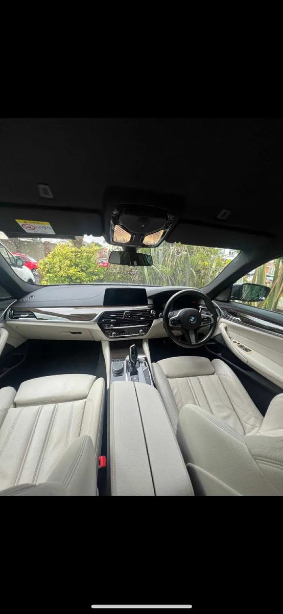 BMW 5-Series 2019 - Image 2