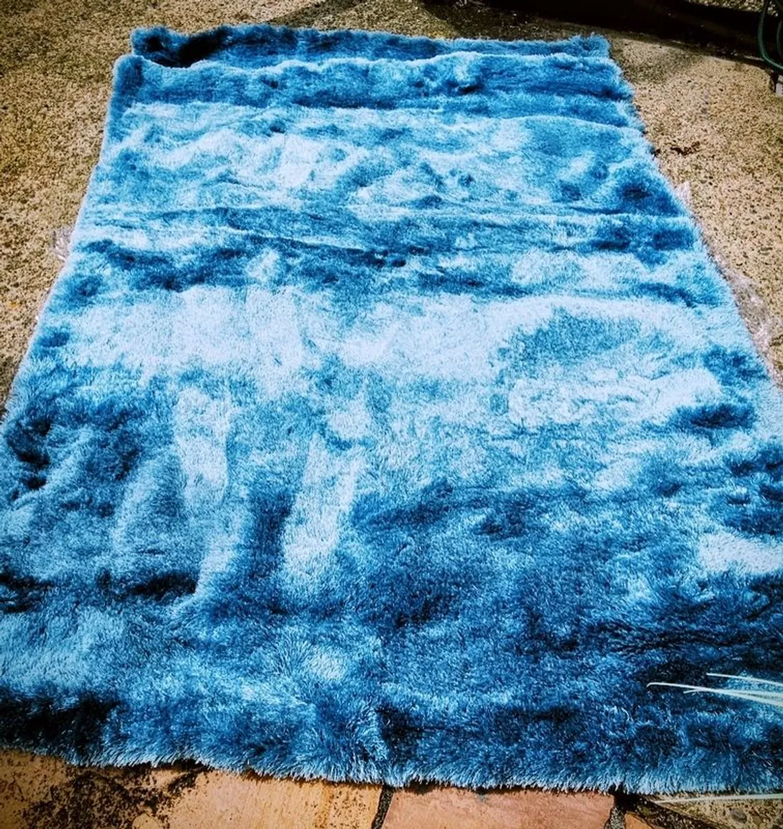 rug and curtains - Image 1