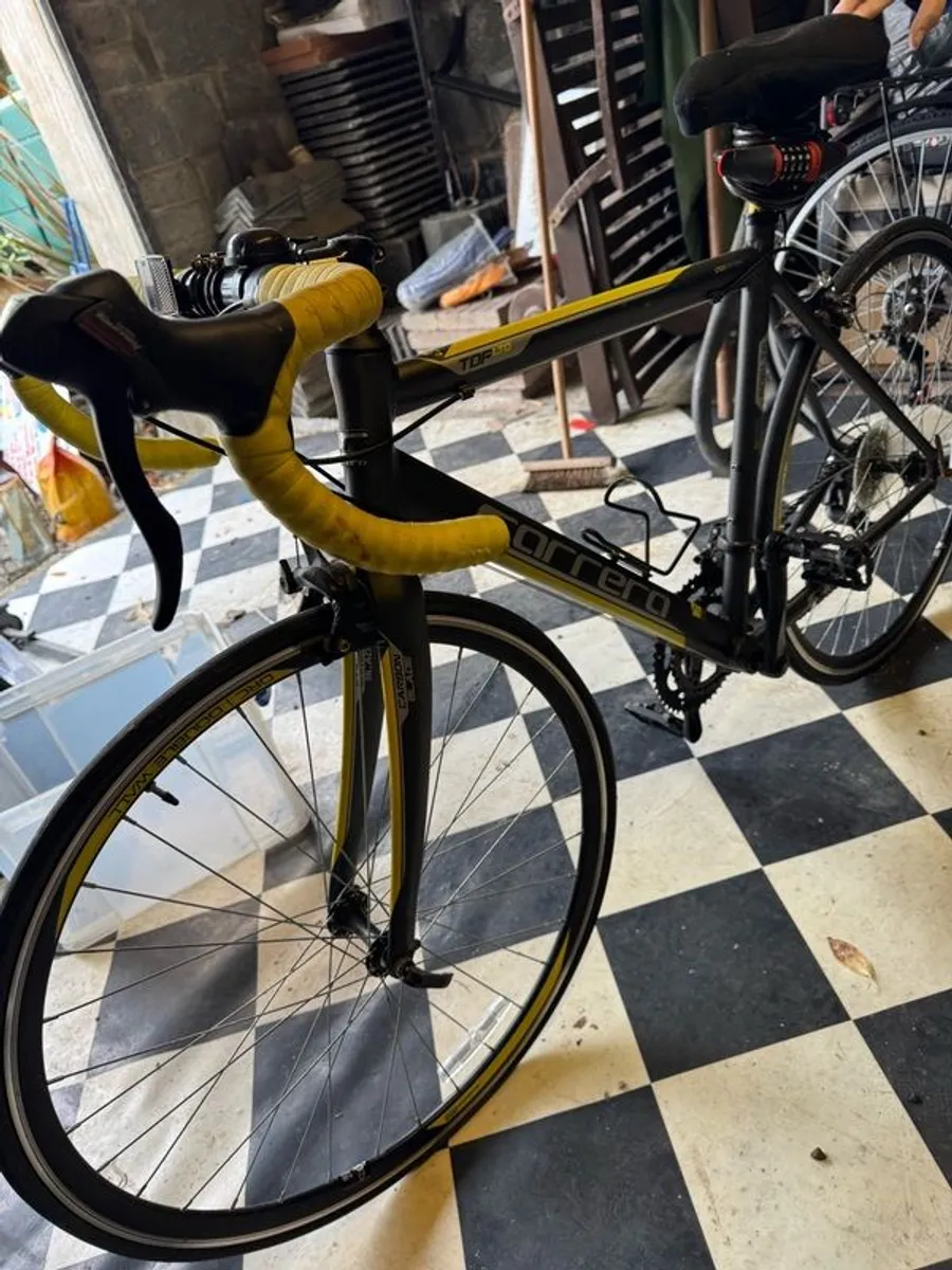Carrera Road Bike and accessories - Image 3