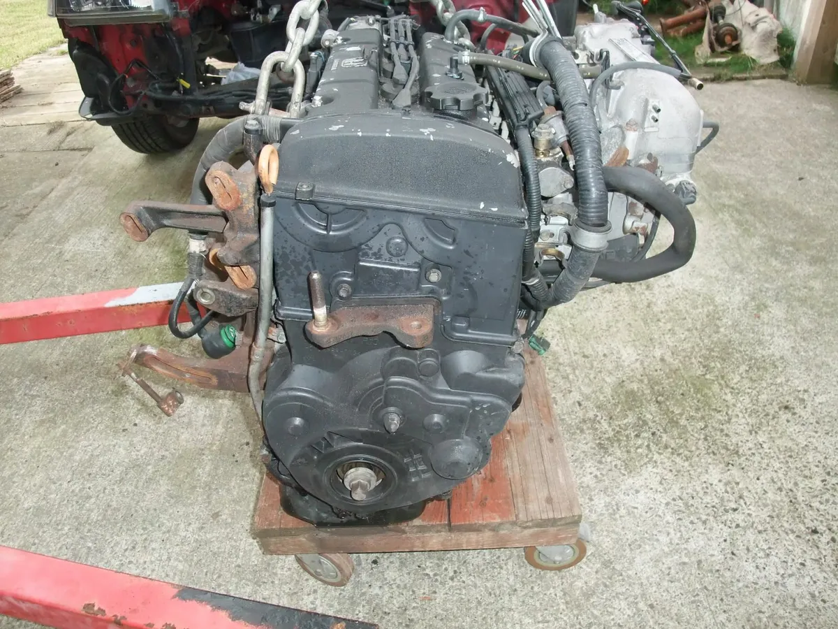 Honda Prelude engine - Image 4