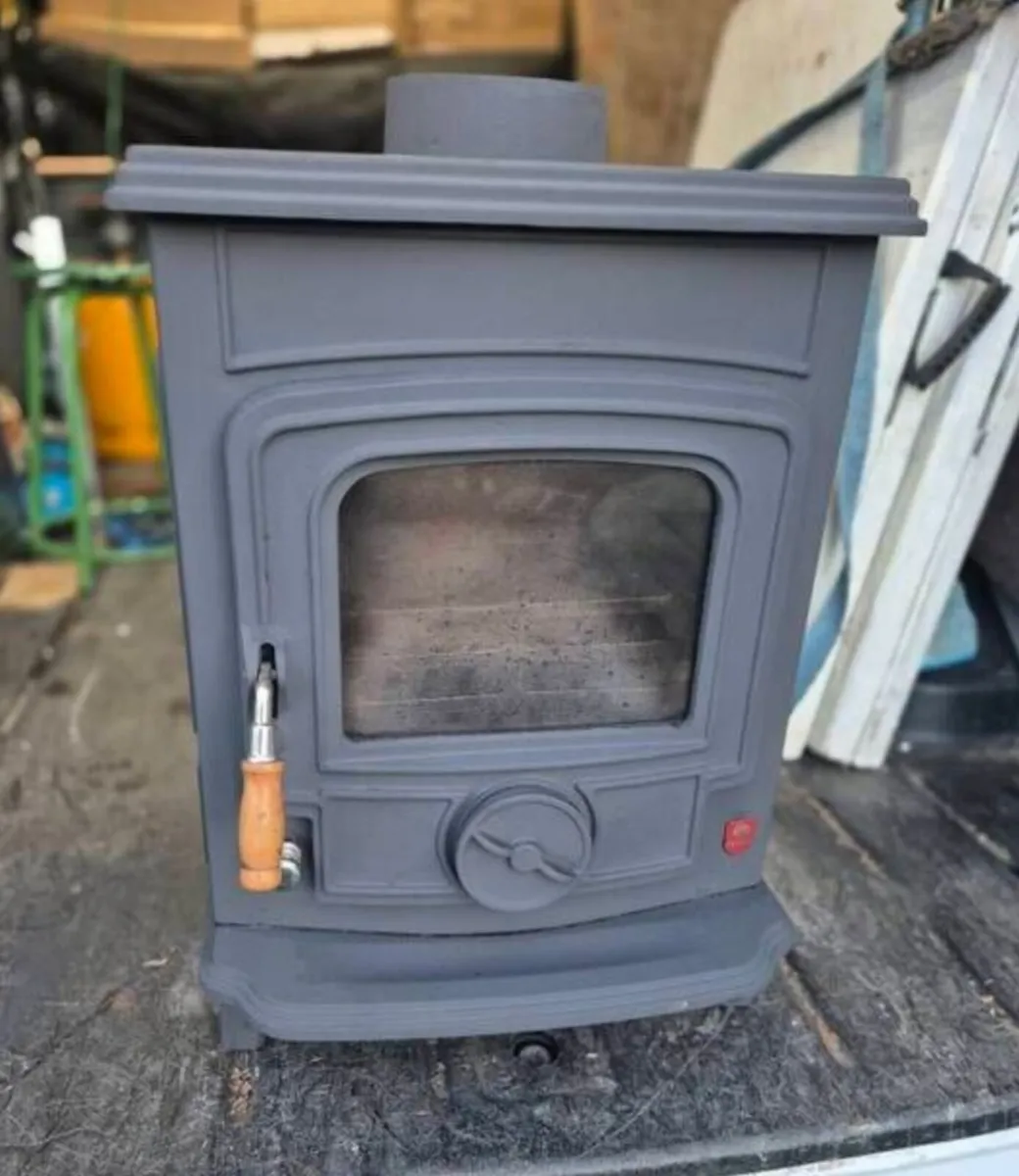 Mulberry stove with boiler  second hand - Image 3