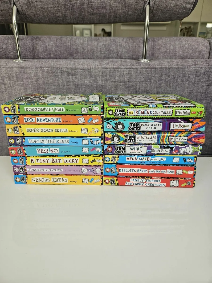 Tom Gates Set of 15 Books - Image 3