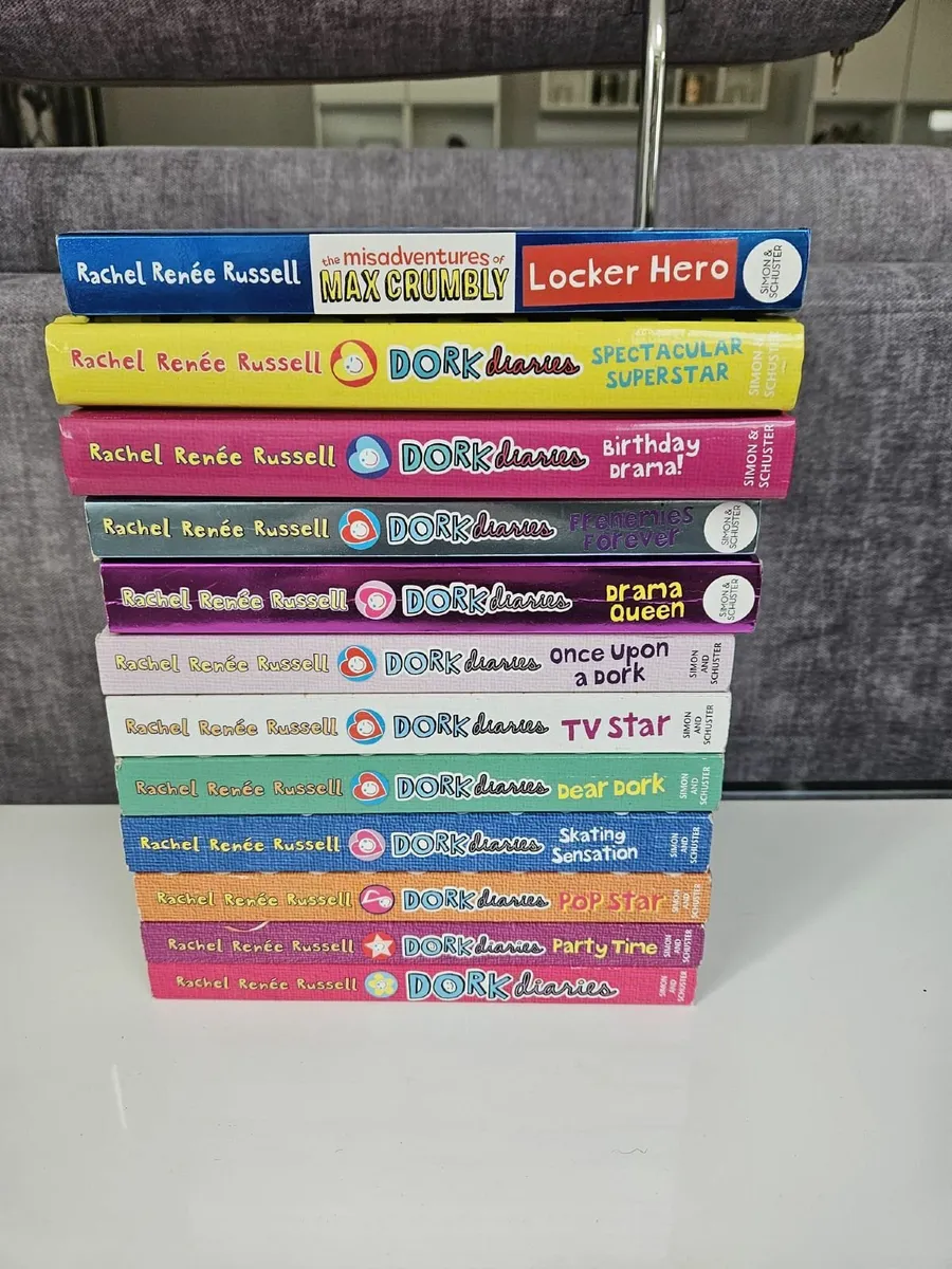 Bumper Set of Dork Diaries - 11 Titles - Image 3