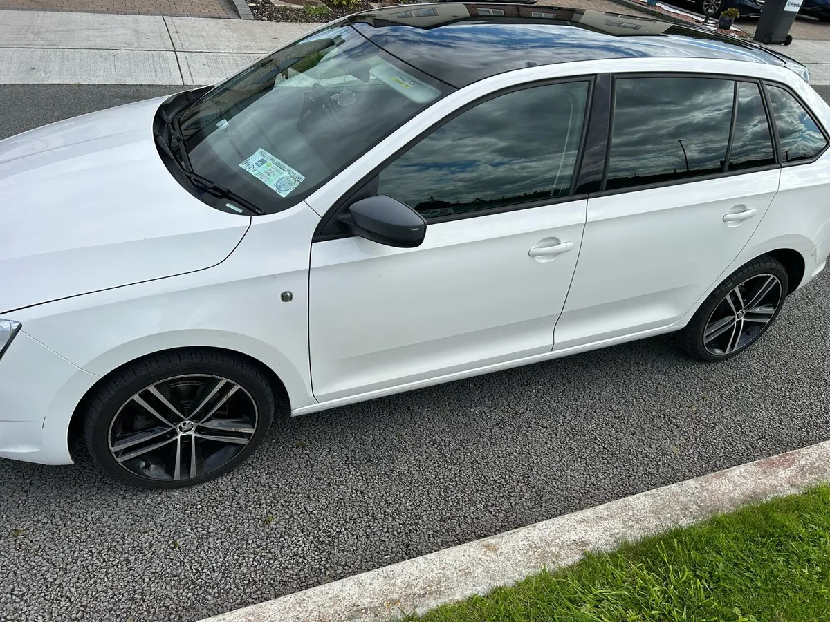 Skoda Rapid 2015 1.6 TDI - Image 3