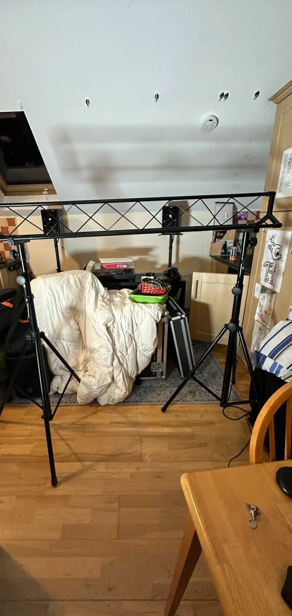 Lighting Stand Set 3m Stairville & carry Bags - Image 3