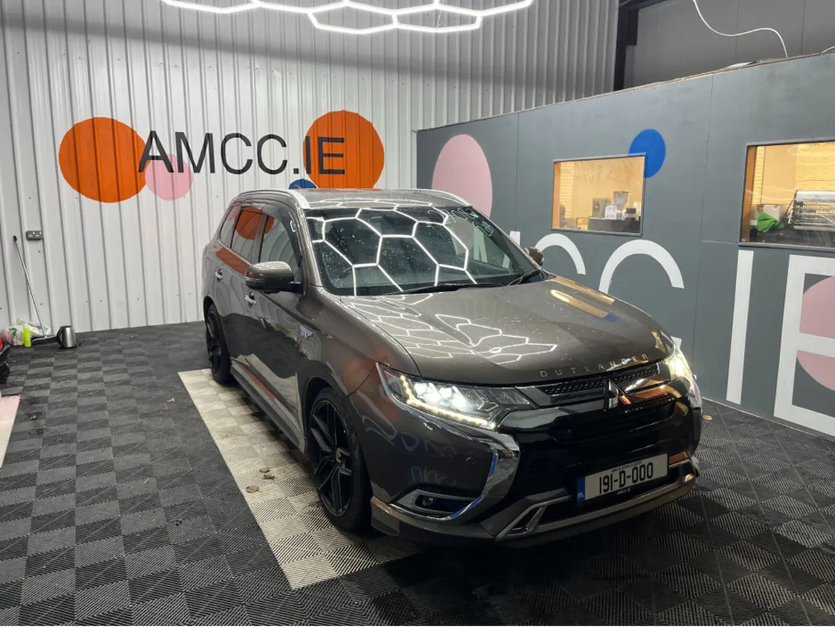 Mitsubishi Outlander €22950! 2019 MITSUBISHI OUTLA - Image 1