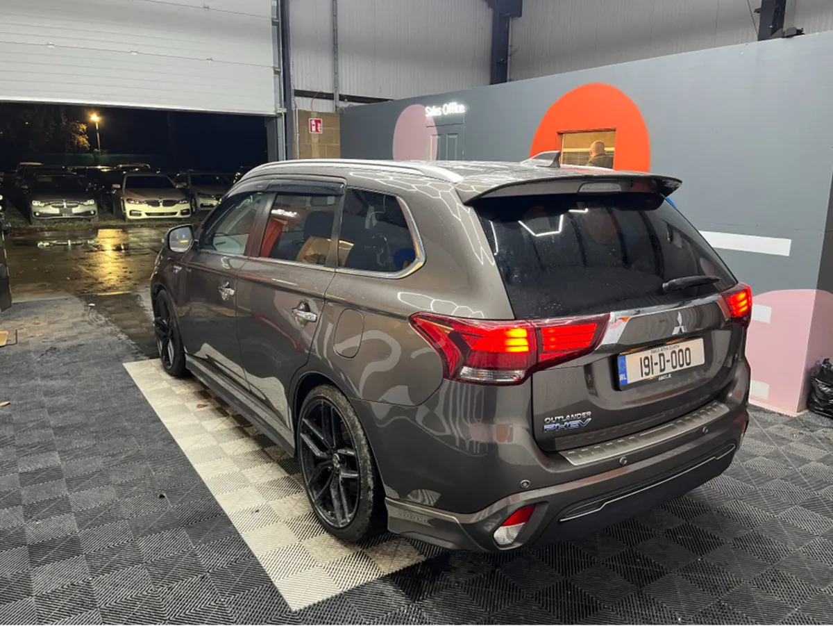Mitsubishi Outlander €22950! 2019 MITSUBISHI OUTLA - Image 4