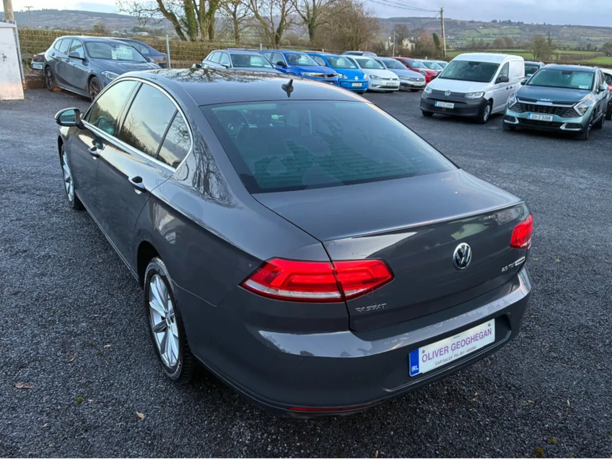 Volkswagen Passat 2.0 TDI SE BUSINESS BLUEMOTION 1 - Image 4