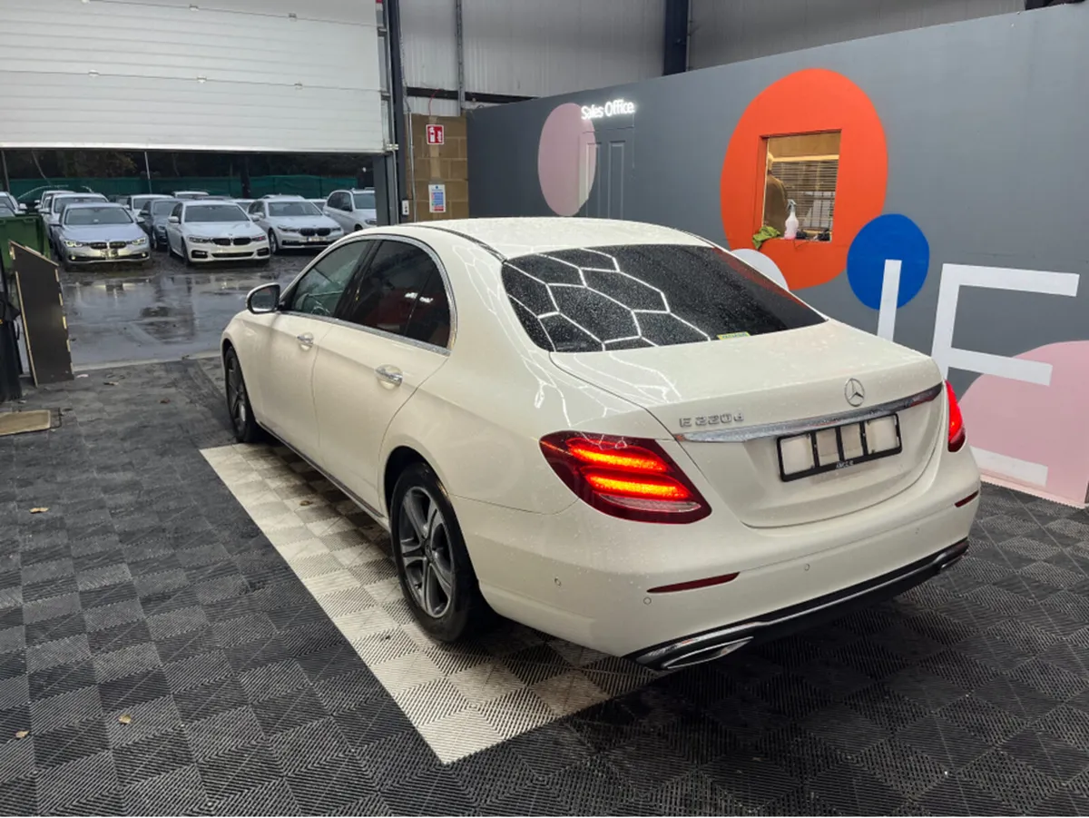 Mercedes-Benz E-Class €26950! 2018 MERCEDES-BENZ E - Image 4