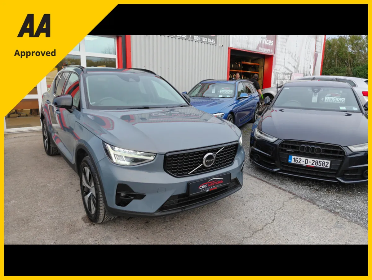 Volvo XC40 2022 XC40 Petrol Plug In Hybird Plus Da - Image 3