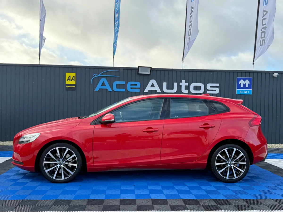 Volvo V40 SPORT - 2.0L DIESEL - AUTO - 12M WARRANT - Image 4