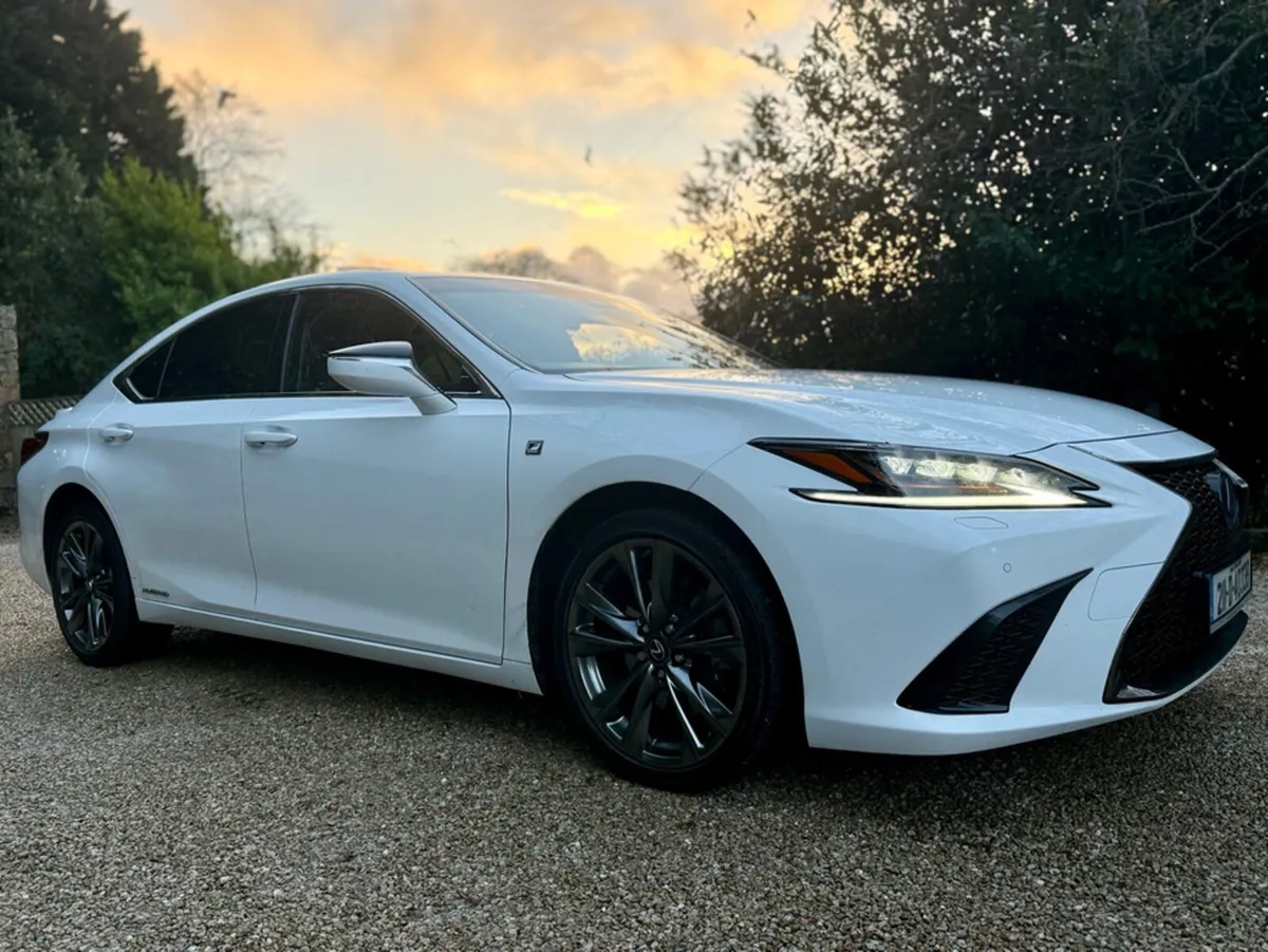 Lexus ES 2.5 F SPORT *F.Lexus.S.H…Lexus Warranty* - Image 2