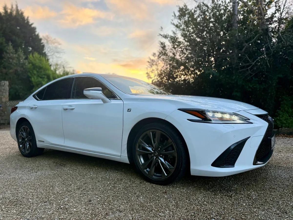 Lexus ES 2.5 F SPORT *F.Lexus.S.H…Lexus Warranty* - Image 3
