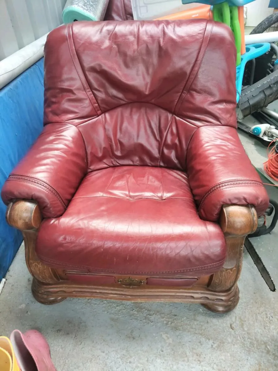 FREE Chairs - Image 1