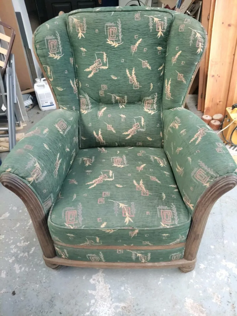 FREE Chairs - Image 2