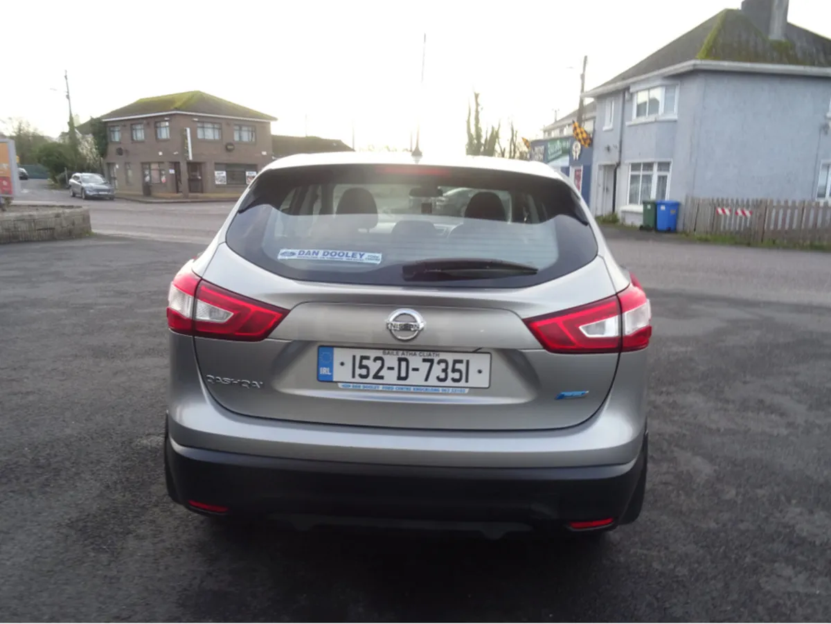 Nissan Qashqai 1.5 SV E6 4DR - Image 3