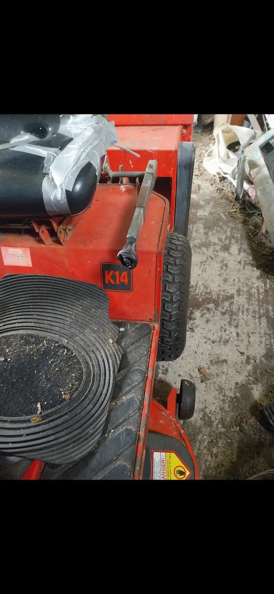 Ride on lawnmower - Image 3