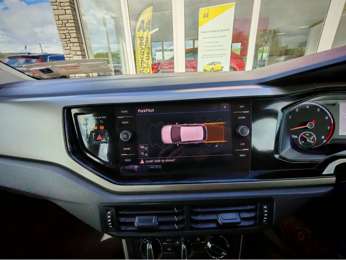 VOLKSWAGEN POLO COMFORTLINE 1.0 MANUAL 5SPEED 65HP - Image 2