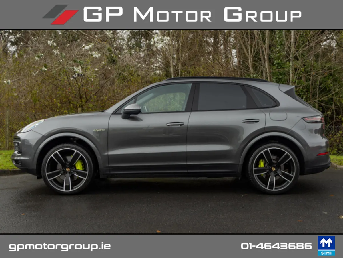 Porsche Cayenne CAYENNE S V6 E-HYBRID *1 YEAR WARR - Image 3