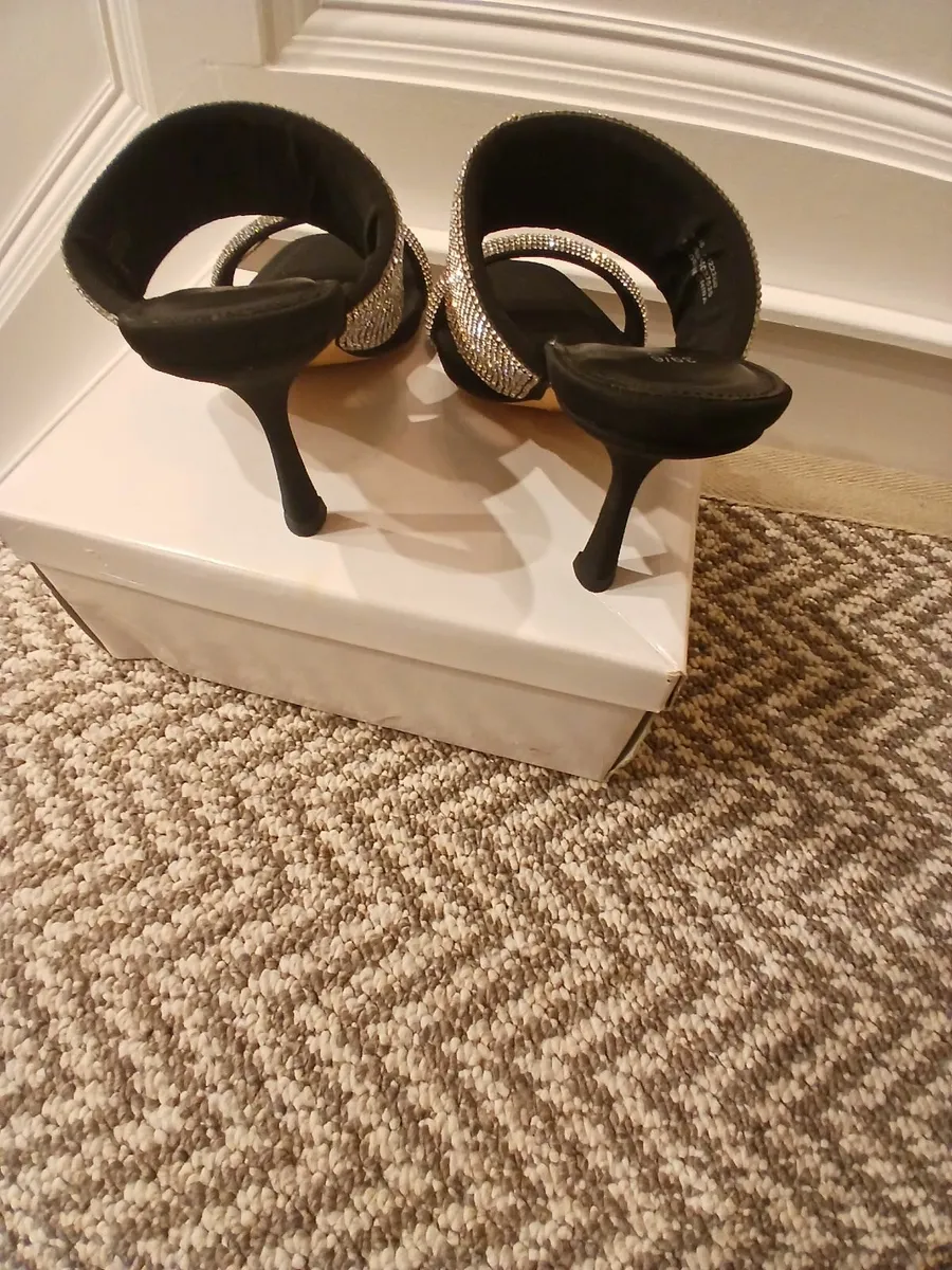 Ladies heels - Image 2