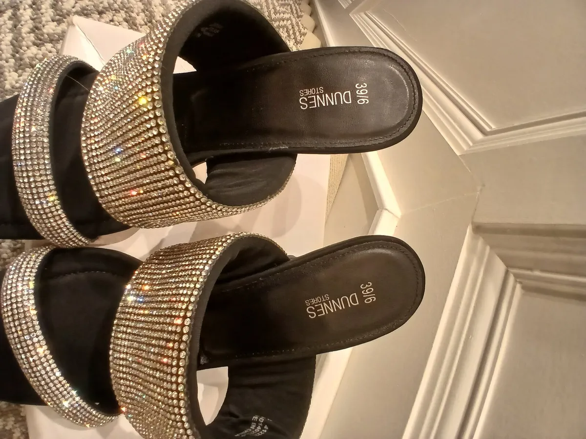 Ladies heels - Image 3