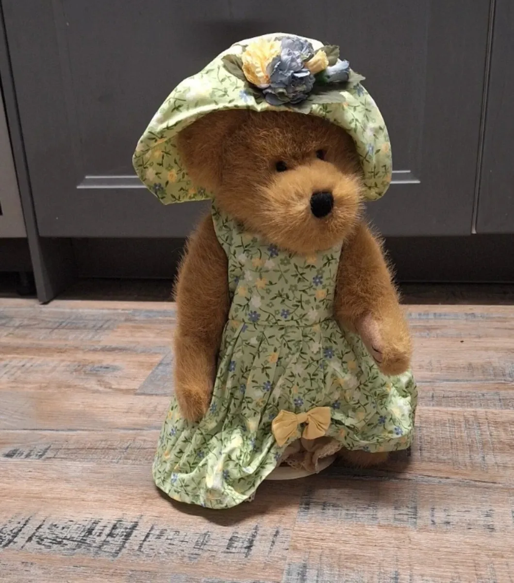Boyds bears - Tjs best dressed collection - Image 3