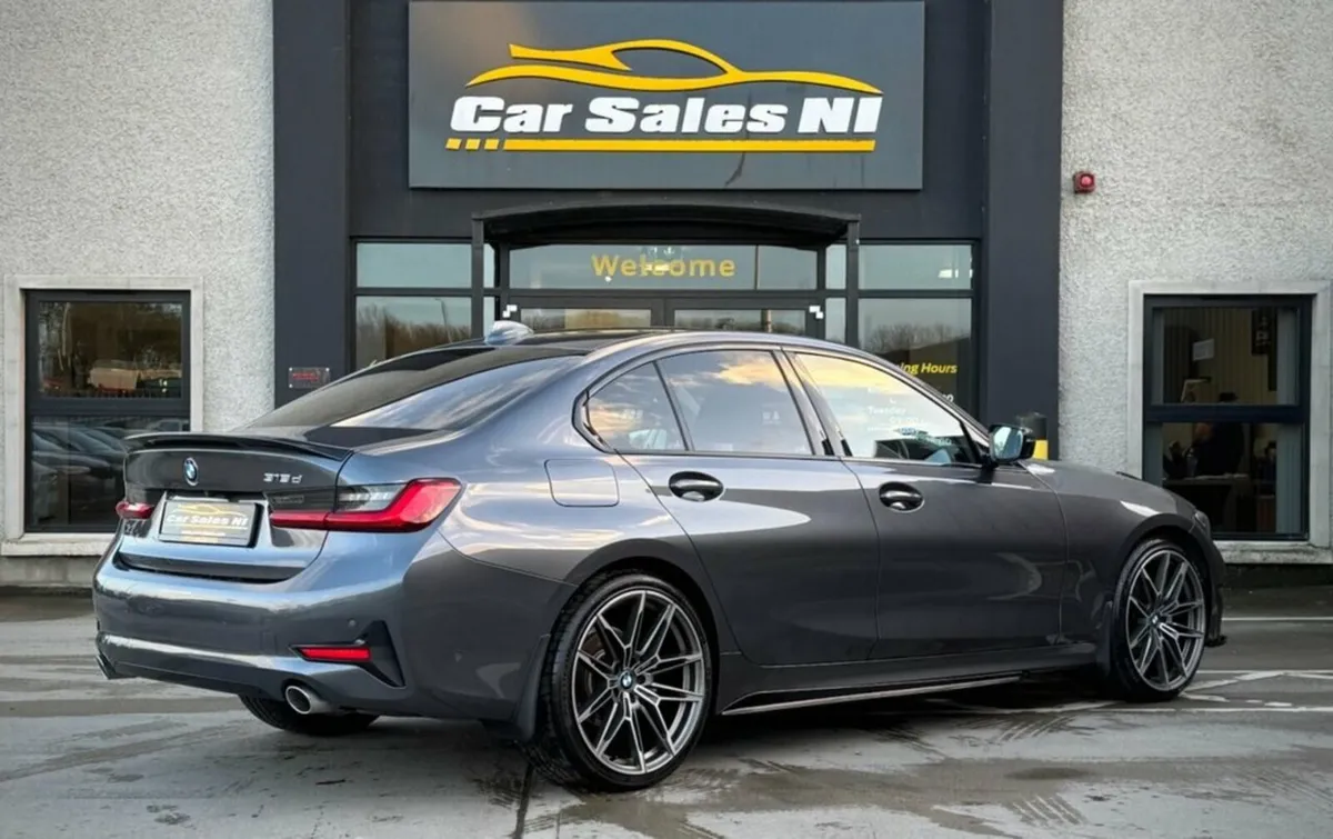 2.0 318d Sport Saloon 4dr Diesel Manual - Image 4