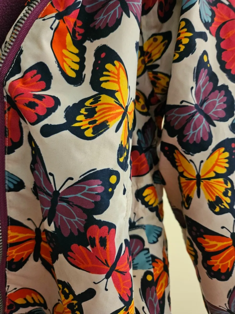 Girls Raincoat Age 10 - Image 4