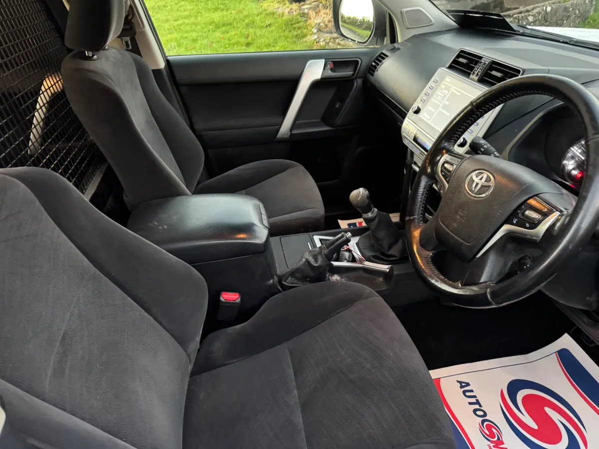 + VAT Toyota Land Cruiser 2021 - Image 4