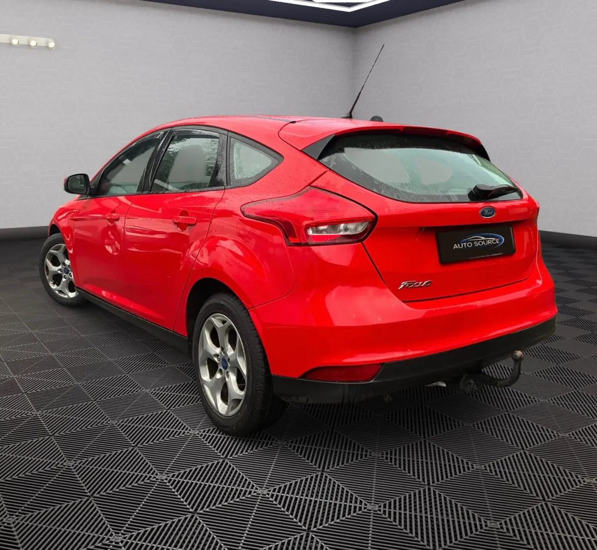 162 Ford Focus *NCT 10-26* - Image 4