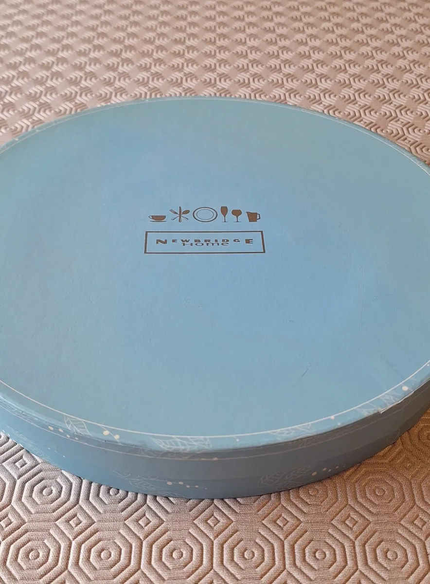 Newbridge Silverware Cake Stand - Image 2