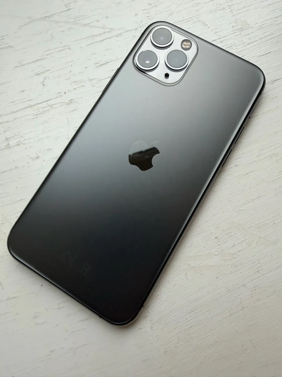 Apple, Iphone 11Pro, 256GB, Excellent Condition - Image 2