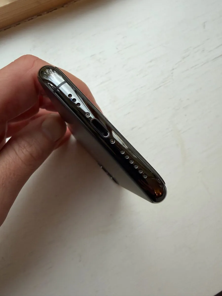 Apple, Iphone 11Pro, 256GB, Excellent Condition - Image 3