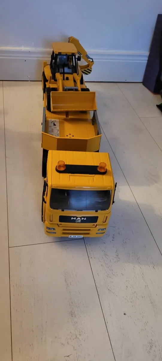 Toy haulage truck - Image 2