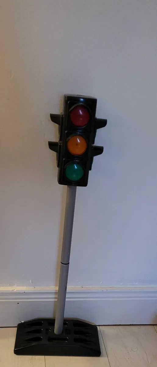 Toy Electronic traffic light - Image 1