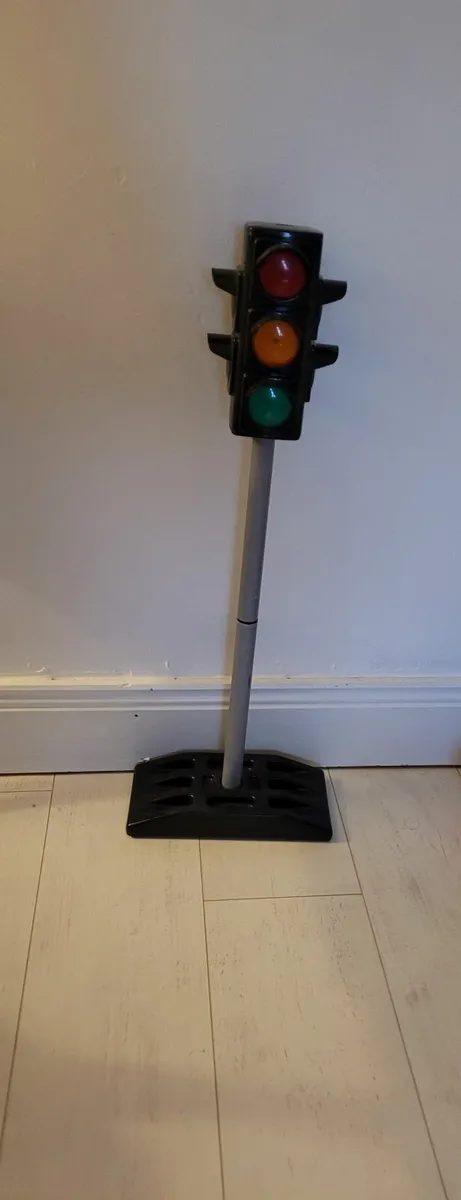 Toy Electronic traffic light - Image 2