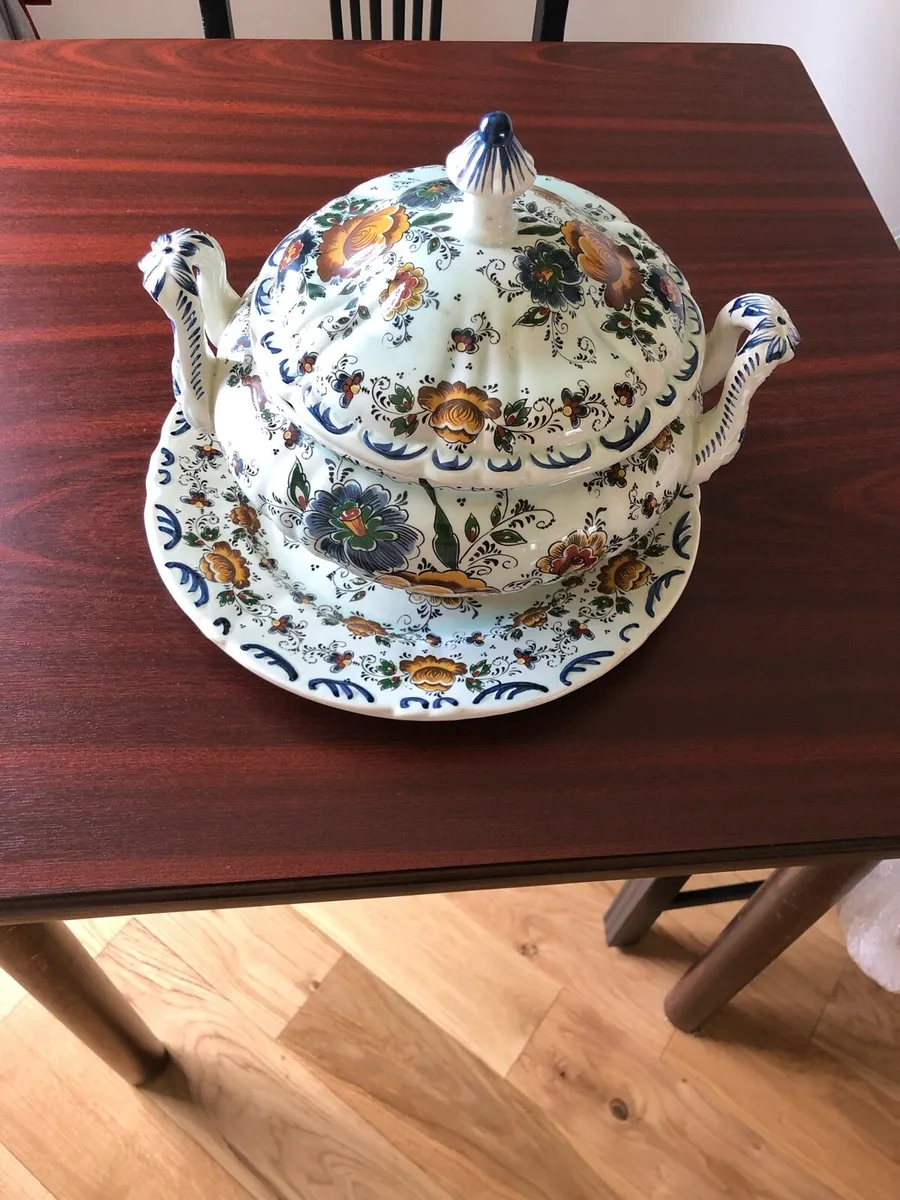 Soup bowl with its tray - Image 1