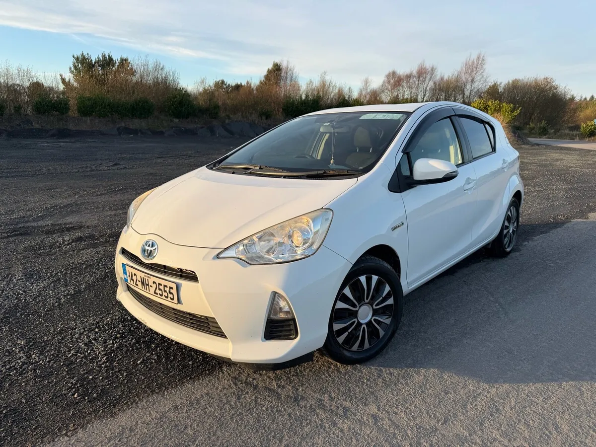 Toyota Aqua - Image 2