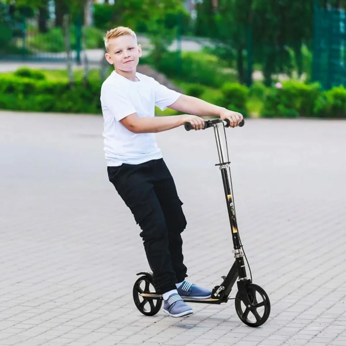 Kids Foldable Kick Scooter w/ Adjustable Height, B - Image 2