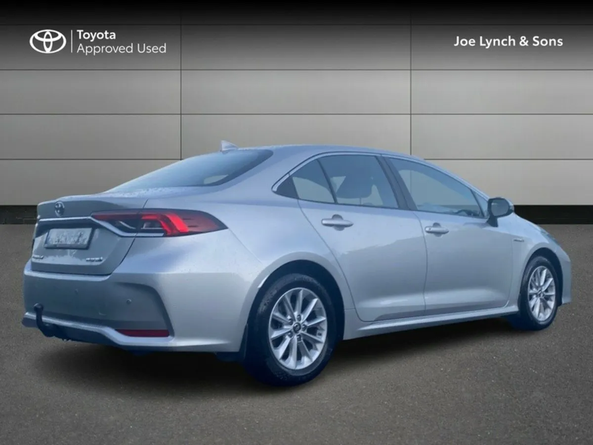 Toyota Corolla COROLLA HYBRID LUNA SAL - Image 2