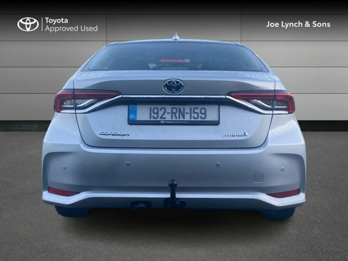 Toyota Corolla COROLLA HYBRID LUNA SAL - Image 4
