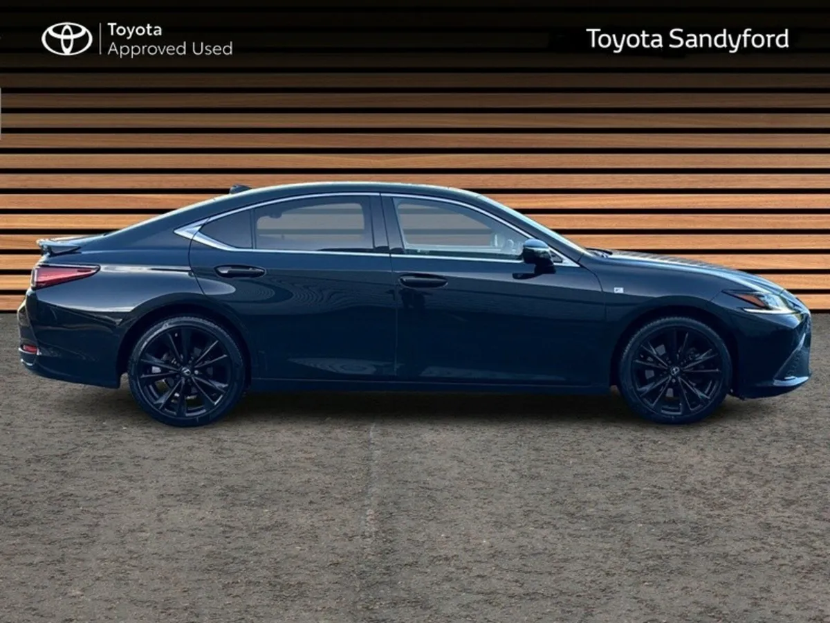Lexus ES F-SPORT HYBRID AUTOMATIC // LEATHER HEATE - Image 3
