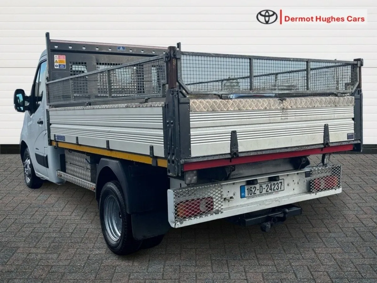 Renault Master TWINWHEEL TIPPER RWD CHASSIS CAB ML - Image 2