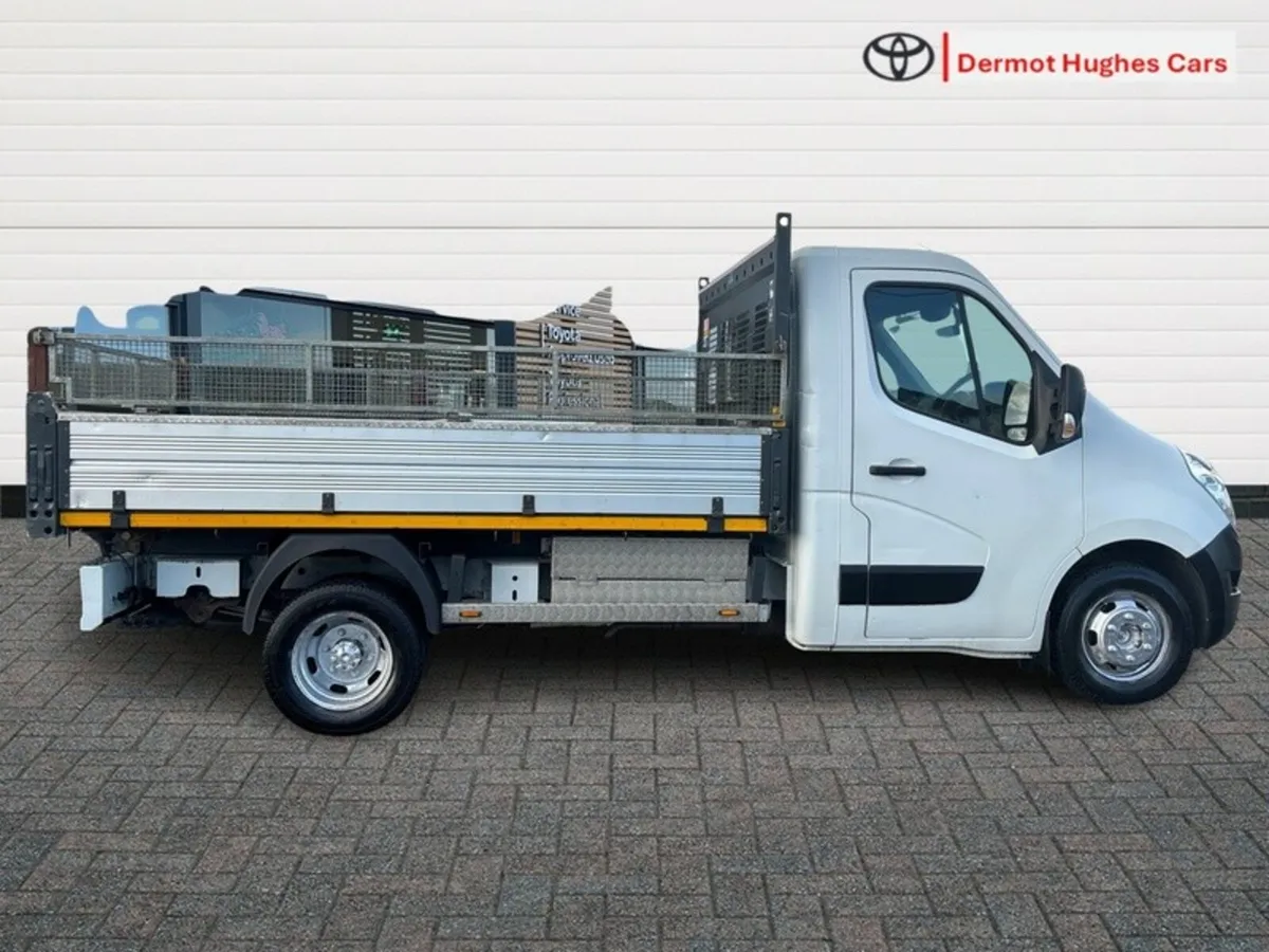 Renault Master TWINWHEEL TIPPER RWD CHASSIS CAB ML - Image 3